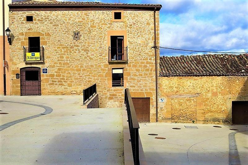 La Casa Magica Hostel Villatuerta Exterior foto